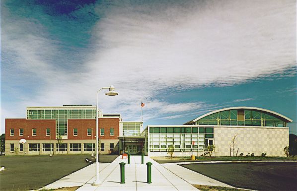 Fort Banks Elementary School Exterior