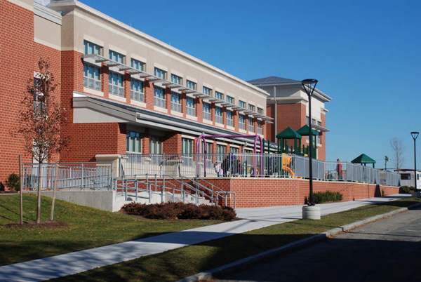 Lincoln Elementary School Exterior and Playground